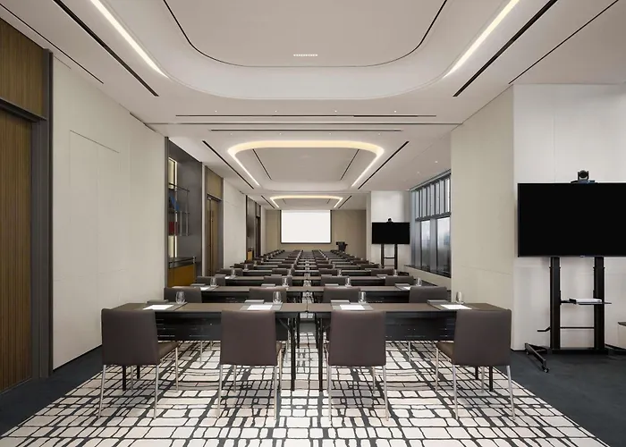 Pullman Ambassador Eastpole Hotel 5*