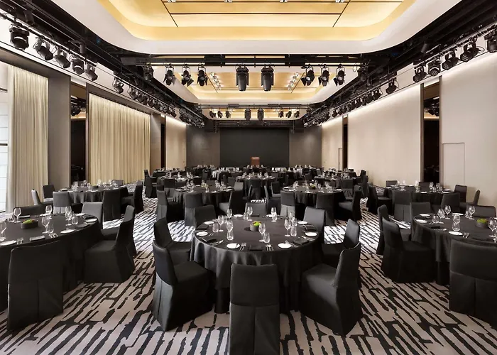 Pullman Ambassador Eastpole ホテル 5*